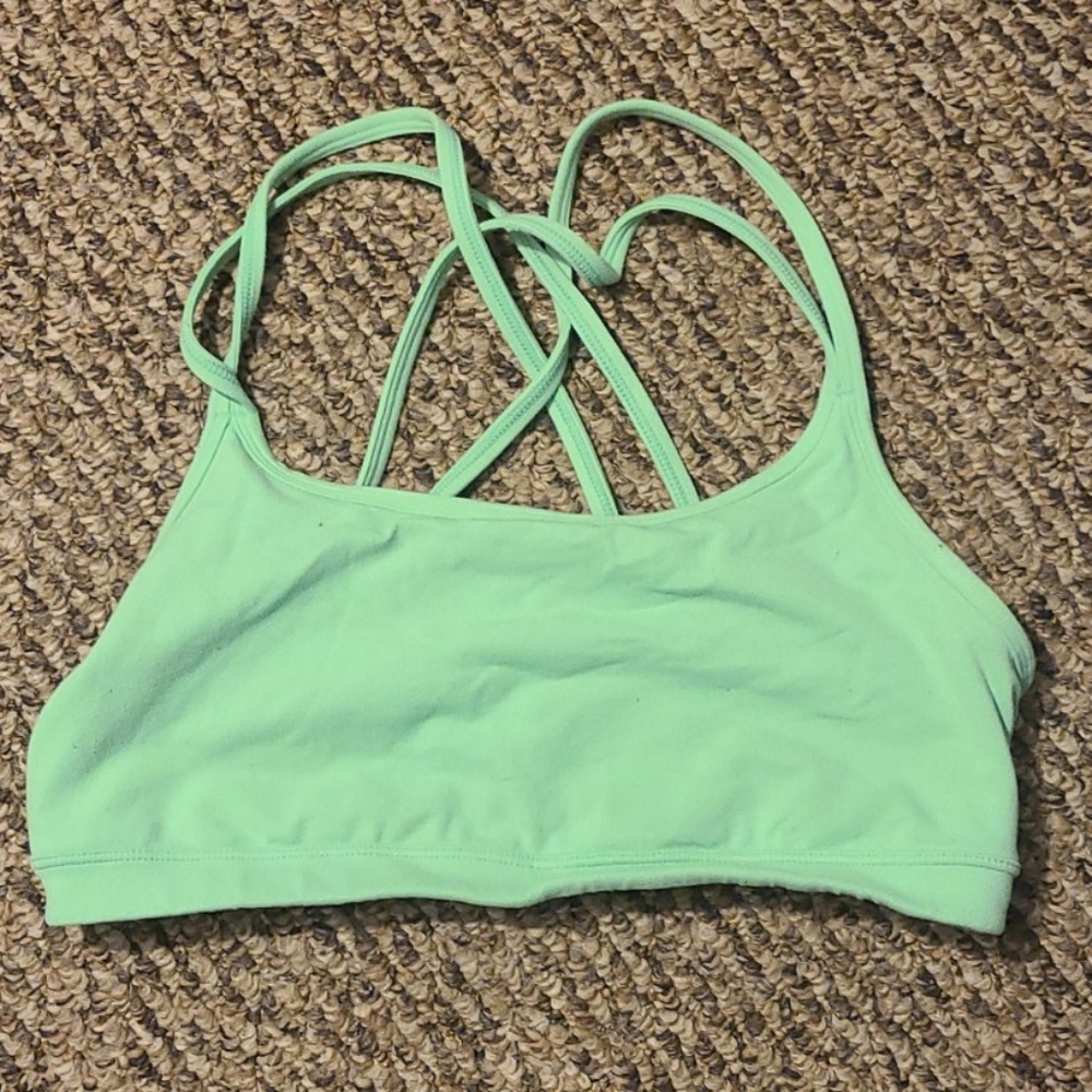Lululemon sports bra